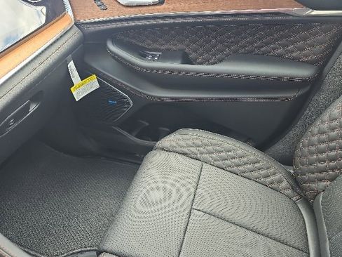 New 2026 Jeep Grand Cherokee L Summit AWD/4WD image 30