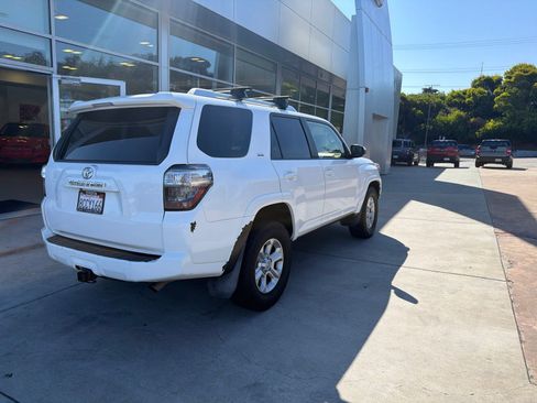Used 2016 Toyota 4Runner SR5 RWD image 8