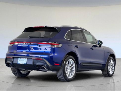 New 2026 Porsche Macan image 8