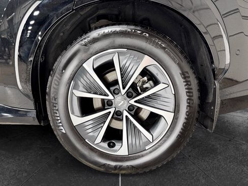 Used 2025 Lexus RZ 450e AWD/4WD image 29