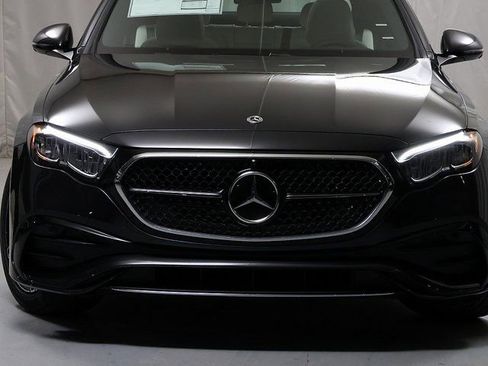 New 2026 Mercedes-Benz E 350 4MATIC Sedan image 6