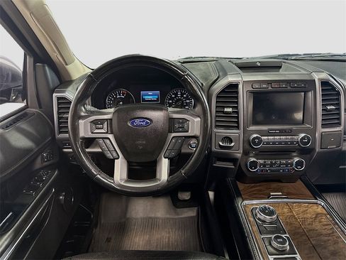 Used 2018 Ford Expedition Max Platinum image 25