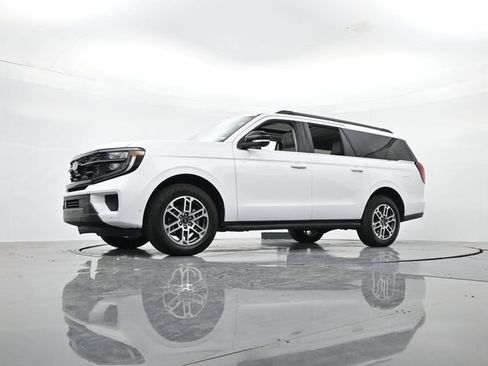 Certified 2025 Ford Expedition Max Active AWD/4WD image 40