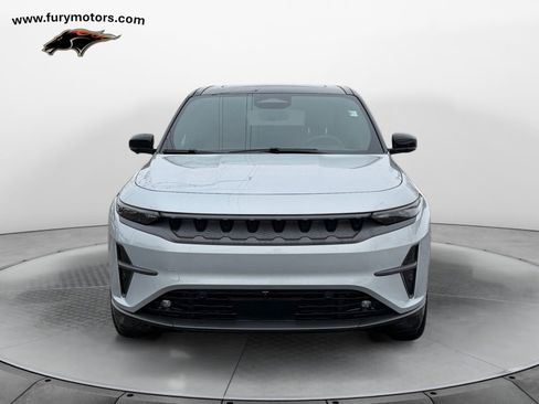 Used 2024 Jeep Wagoneer Launch Edition image 8