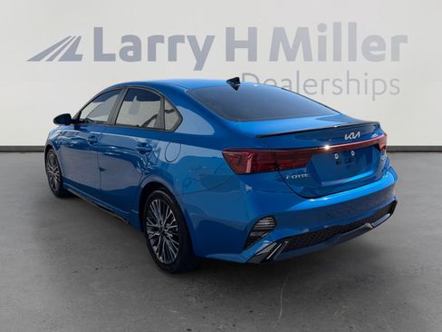 Used 2024 Kia Forte GT-Line w/ GT-Line Premium Package FWD image 3
