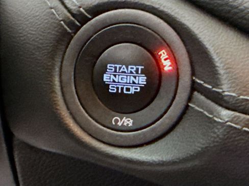 Used 2021 Dodge Durango GT w/ Blacktop Package RWD image 21