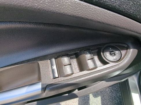 Used 2017 Ford Escape SE AWD/4WD image 13