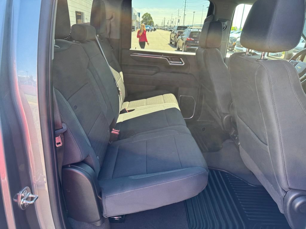 Used 2025 Chevrolet Silverado 2500 LT w/ Convenience Package AWD/4WD image 24