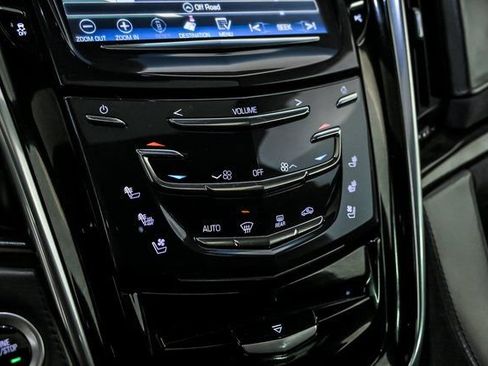 Used 2019 Cadillac Escalade ESV Platinum image 25
