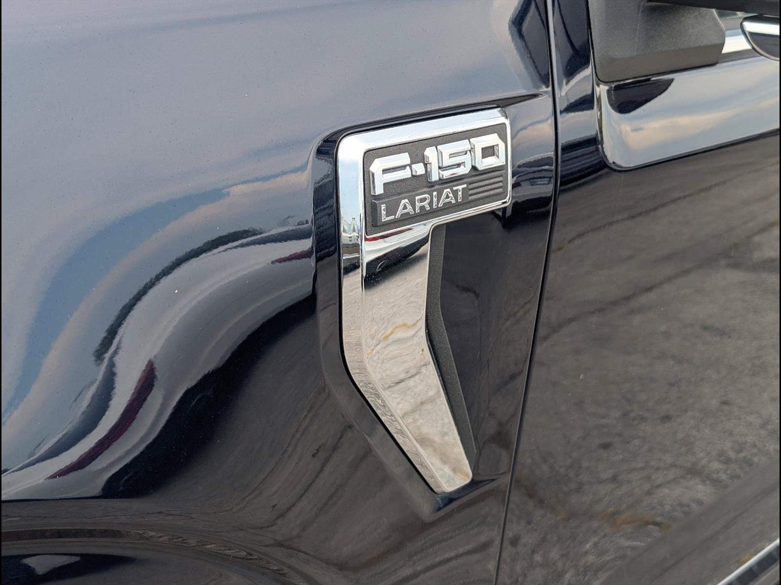 Used 2023 Ford F150 Lariat w/ Equipment Group 502A High AWD/4WD image 21