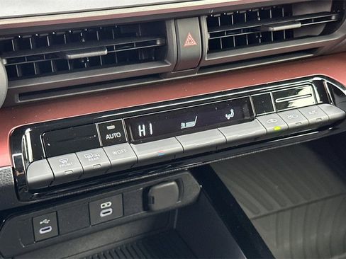 New 2026 Toyota Prius SE image 20