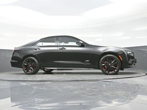 New 2025 Cadillac CT4 V w/ LPO, Red Accent Package AWD/4WD image 15