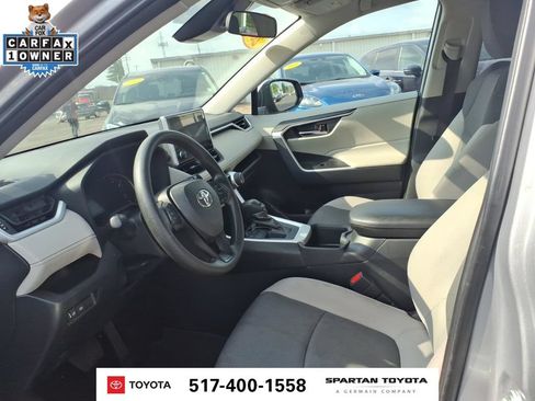 Used 2024 Toyota RAV4 XLE FWD image 12