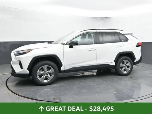 Used 2024 Toyota RAV4 LE AWD/4WD image 8