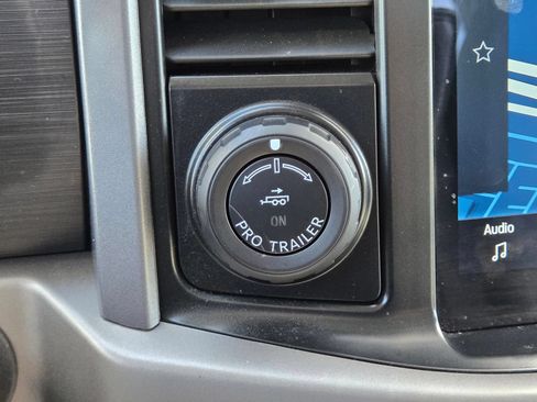 Used 2024 Ford F150 XLT RWD image 27
