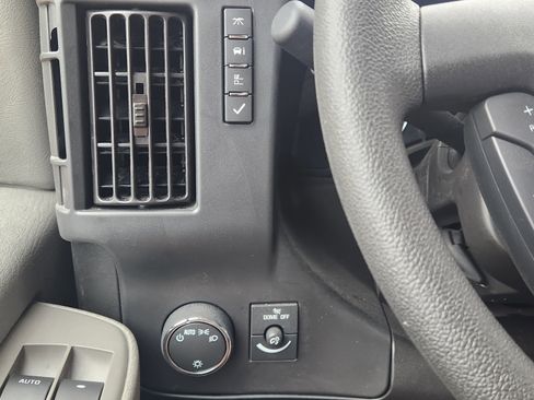 New 2025 Chevrolet Express 3500 w/ Power Convenience Package image 24