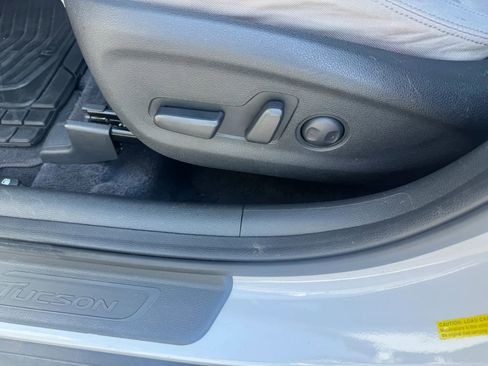Used 2018 Hyundai Tucson Value FWD image 17