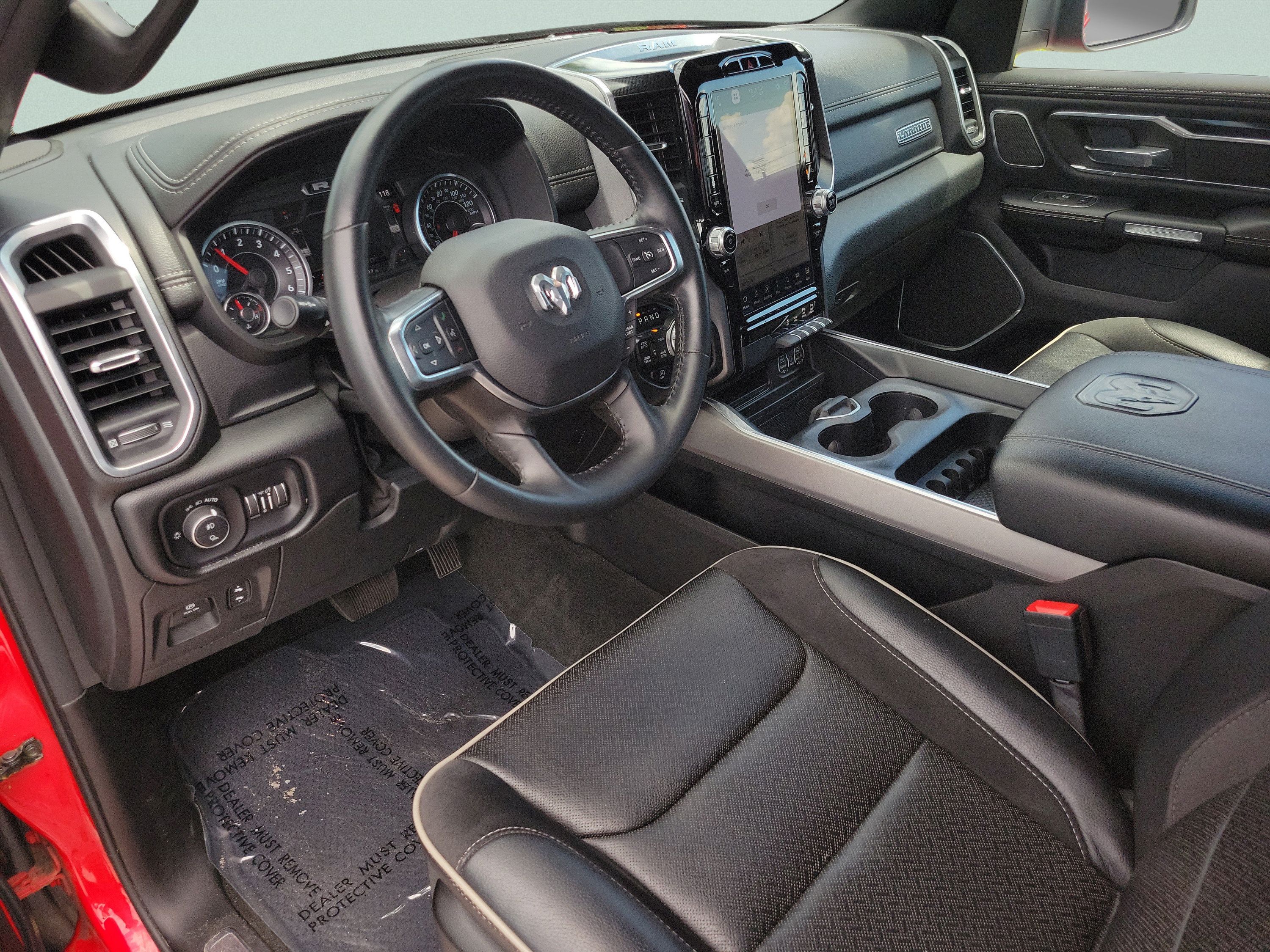 Used 2022 RAM 1500 Laramie AWD/4WD image 19
