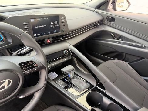 New 2026 Hyundai Elantra SEL Sport Premium FWD image 24