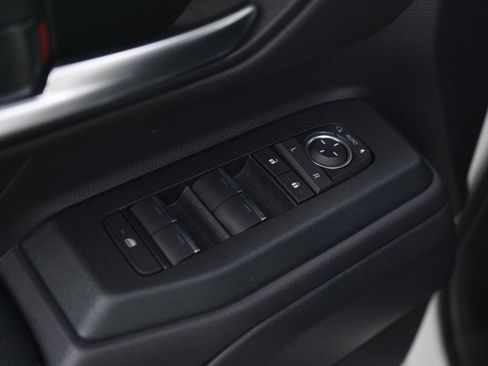 Used 2025 Toyota Land Cruiser image 21