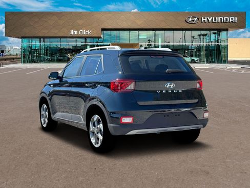 New 2026 Hyundai Venue SEL FWD image 5
