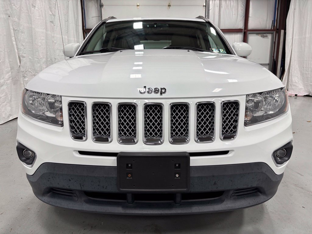 Used 2016 Jeep Compass High Altitude AWD/4WD image 2