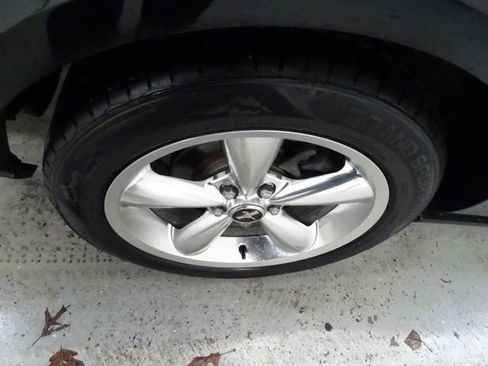 Used 2006 Ford Mustang GT Premium image 22