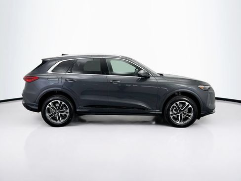Certified 2025 Audi Q5 Premium Plus w/ Premium Plus AWD/4WD image 5