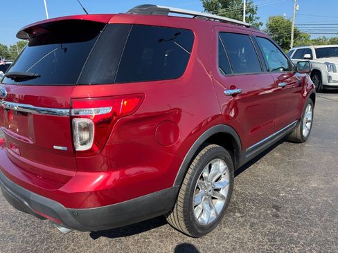 Used 2014 Ford Explorer XLT w/ Equipment Group 202A AWD/4WD image 11