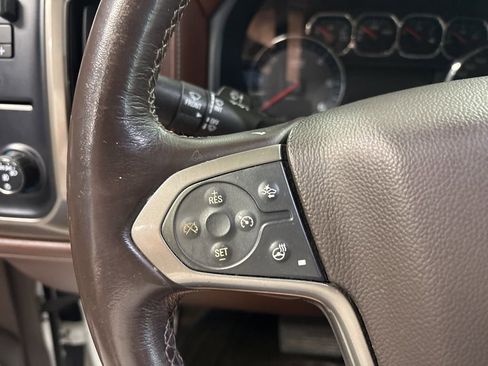 Used 2018 Chevrolet Silverado 1500 High Country image 14