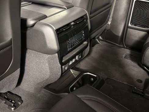 New 2026 Jeep Grand Wagoneer Limited AWD/4WD image 27