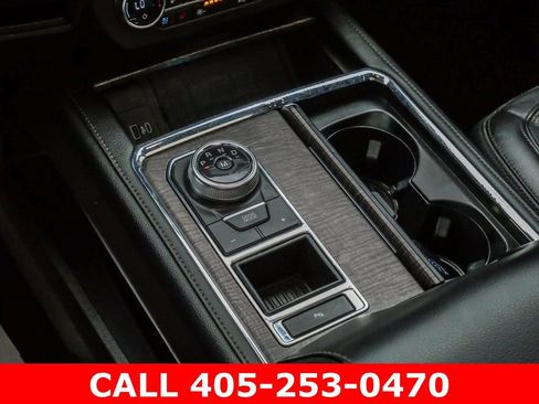 Used 2020 Ford Expedition Max Limited w/ Equipment Group 301A RWD image 31
