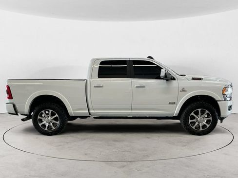 Used 2022 RAM 2500 Limited AWD/4WD image 4