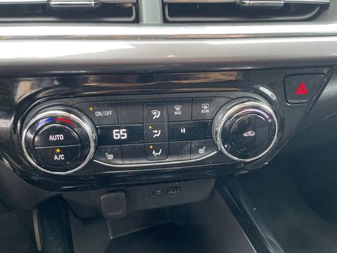 Used 2024 Chevrolet Trax ACTIV w/ Driver Confidence Package image 36