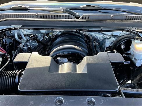 Used 2017 GMC Yukon SLT image 12