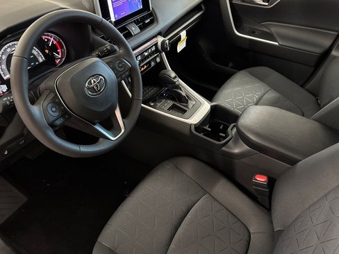New 2025 Toyota RAV4 XLE image 10