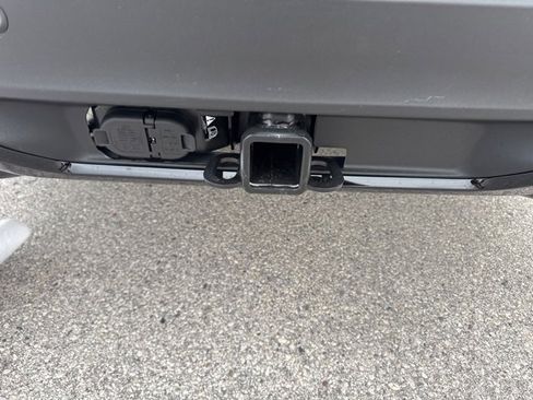 New 2026 Ford Explorer ST-Line w/ ST-Line Street Pack image 14