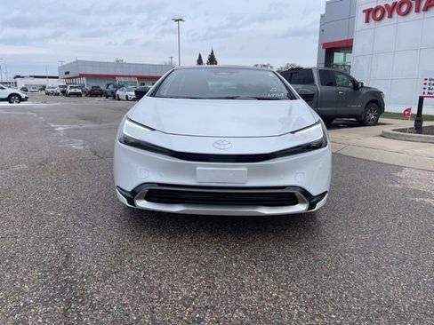 New 2026 Toyota Prius Plug-In Hybrid image 2