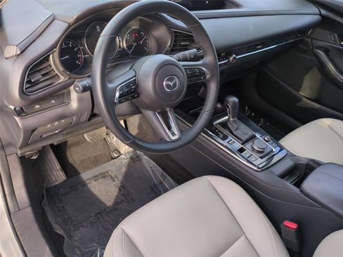 Used 2025 MAZDA CX-30 AWD 2.5 S w/ Preferred Package image 9