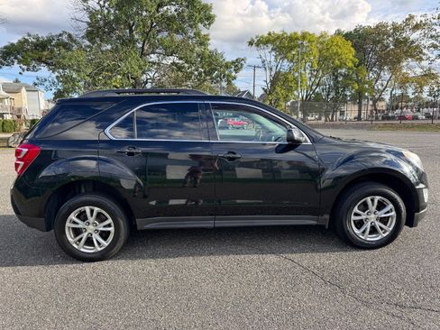 Used 2017 Chevrolet Equinox LT image 8