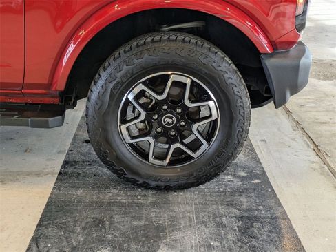 Used 2022 Ford Bronco Outer Banks image 22
