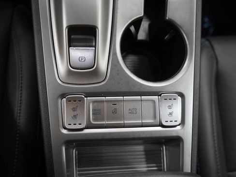 Used 2023 Hyundai Kona Limited FWD image 23