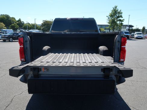 Used 2024 Chevrolet Silverado 2500 LTZ w/ LTZ Plus Package AWD/4WD image 36