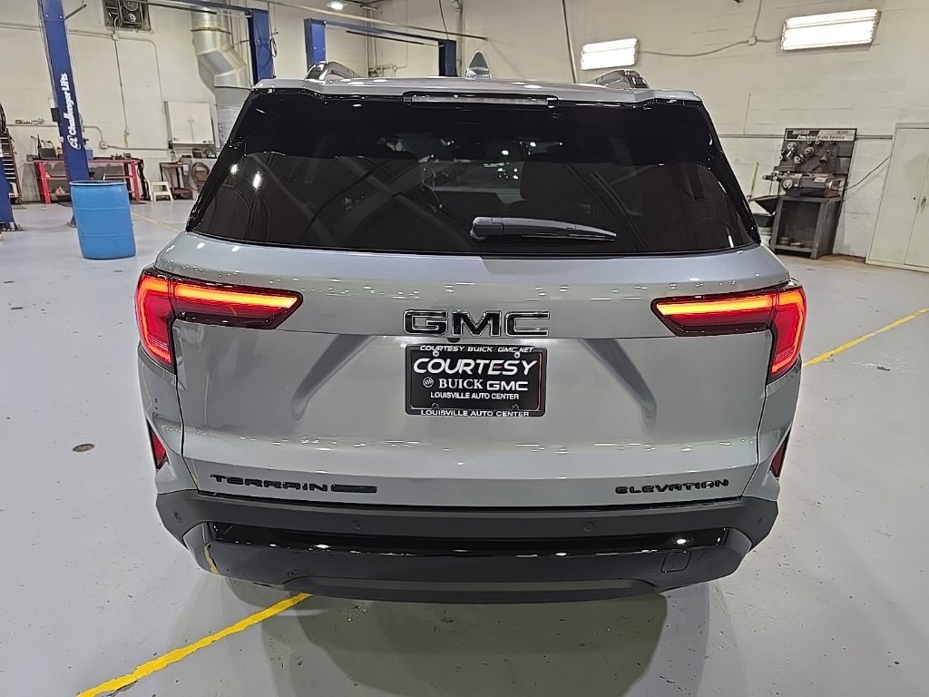 New 2027 GMC Terrain Elevation w/ Elevation Premium Package AWD/4WD image 6