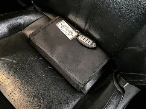 Used 2023 Nissan Altima 2.5 SR w/ SR Premium Package image 11