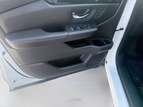 Used 2023 Honda Pilot EX-L image 19
