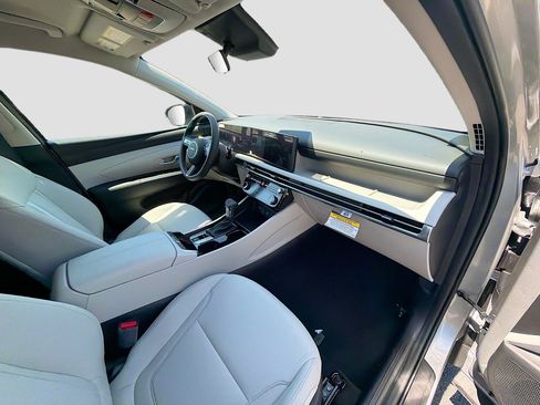 New 2026 Hyundai Tucson SEL FWD image 22