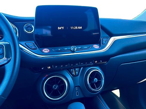 Used 2025 Chevrolet Blazer LT image 31