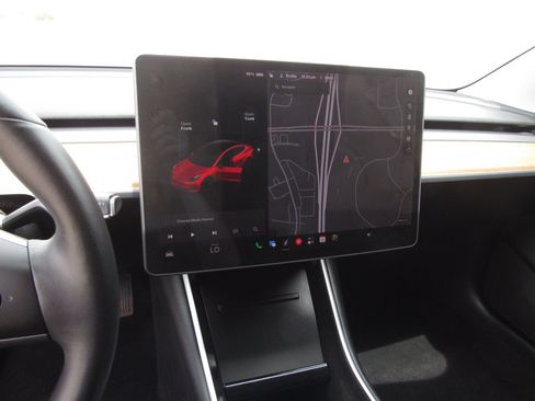 Used 2020 Tesla Model 3 Long Range AWD/4WD image 16
