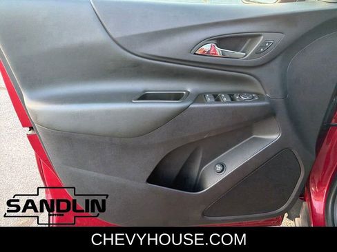 Used 2023 Chevrolet Equinox LT FWD image 18
